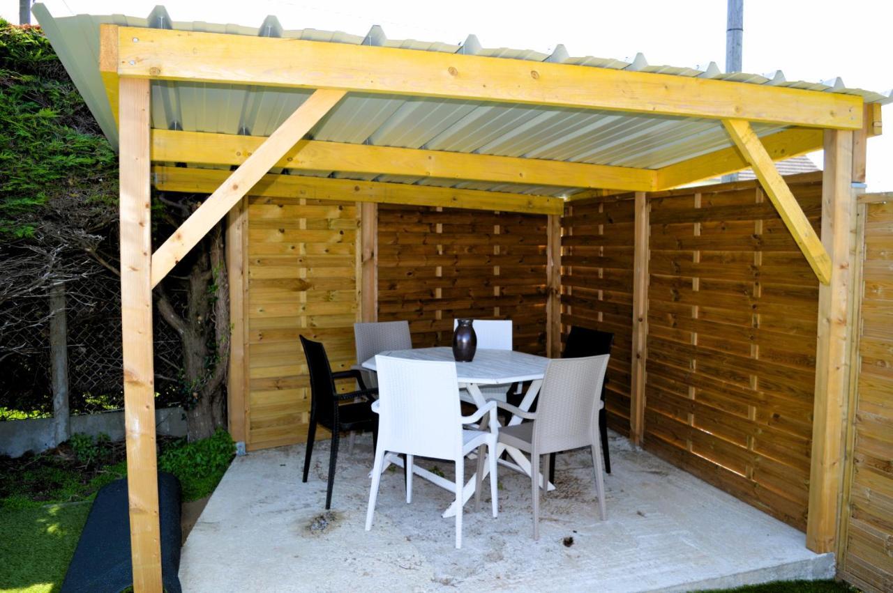 Le Chalet A Hub - Exterieur, Proche De La Plage Asnelles Exterior foto